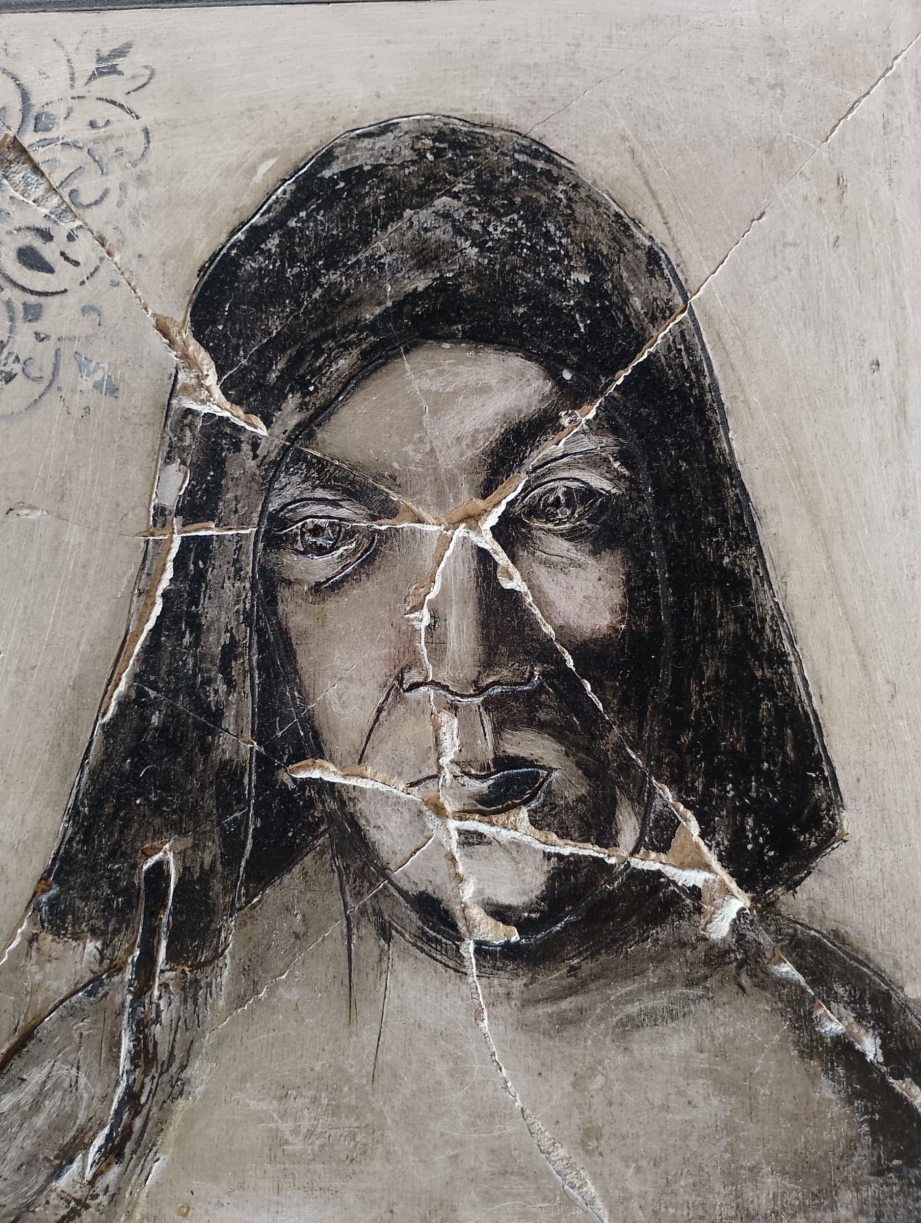 Aviator, Gesso  tratto con dei pigmenti più pigmenti naturali, cm42x42, di Basil