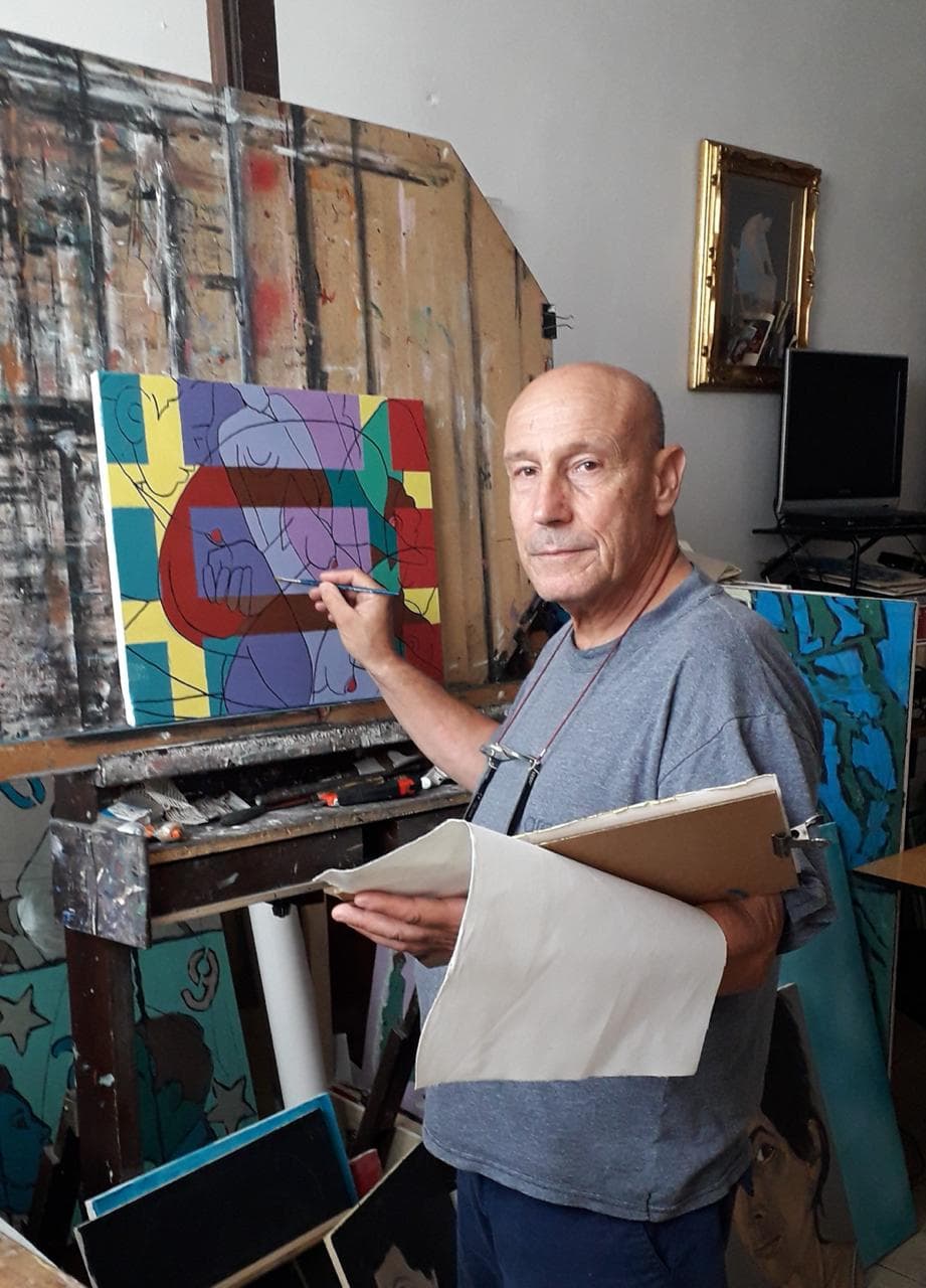 Basil al lavoro nell'atelier